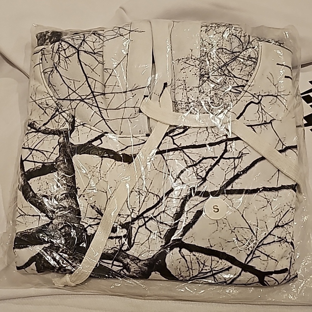 Winter trees Unisex Hoodie